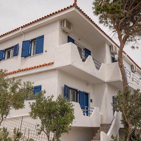 Haris Apartments 3-4 Armenistis  Eksteriør billede
